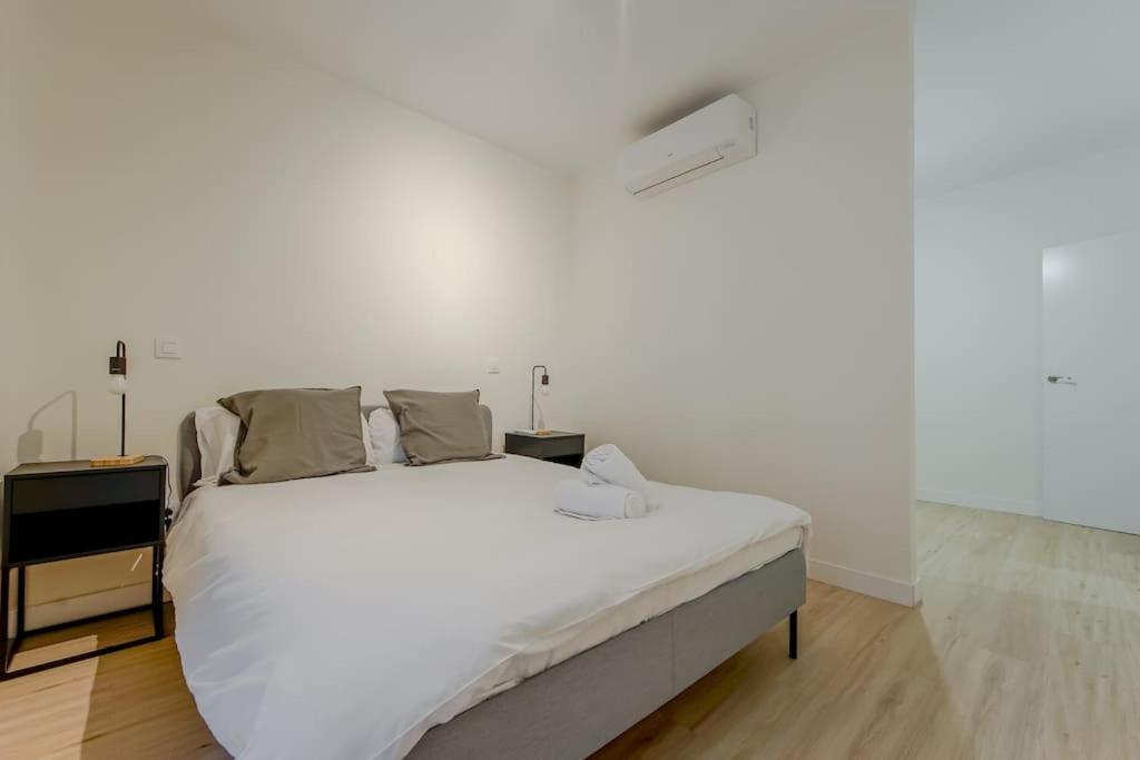Modern Apt Para 6Px En La Plaza De Tirso De Molina 马德里 外观 照片