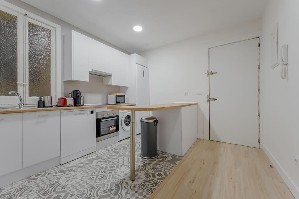 Modern Apt Para 6Px En La Plaza De Tirso De Molina 马德里 外观 照片